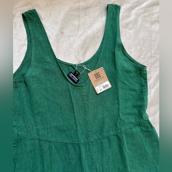 Patagonia Woman’s Garden Island Jumpsuit - Picture 4 of 10